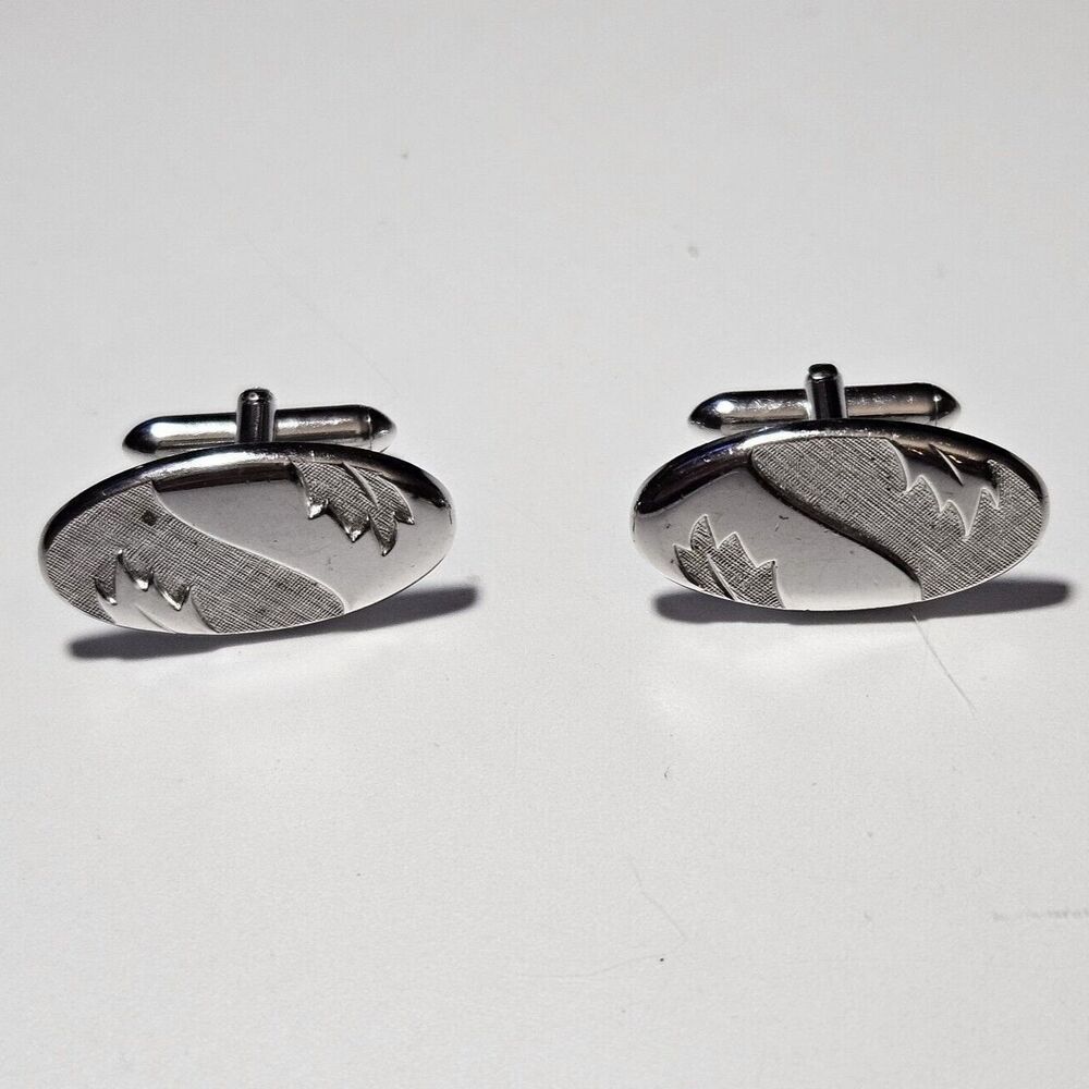 Vintage Swank Silver Tone Oval Textured Leaf Design Cufflinks